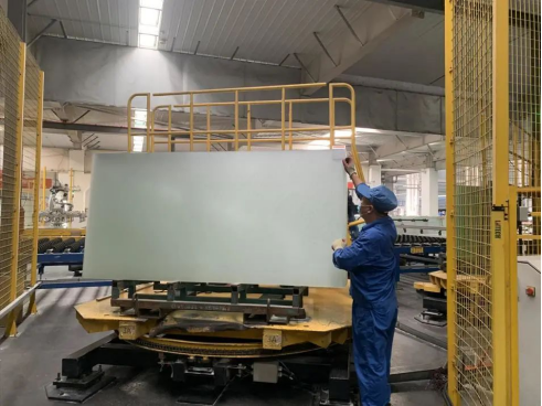 同心戰(zhàn)“疫”,守護月圓——安彩高科打響疫情防控和安全生產(chǎn)“雙線戰(zhàn)疫”